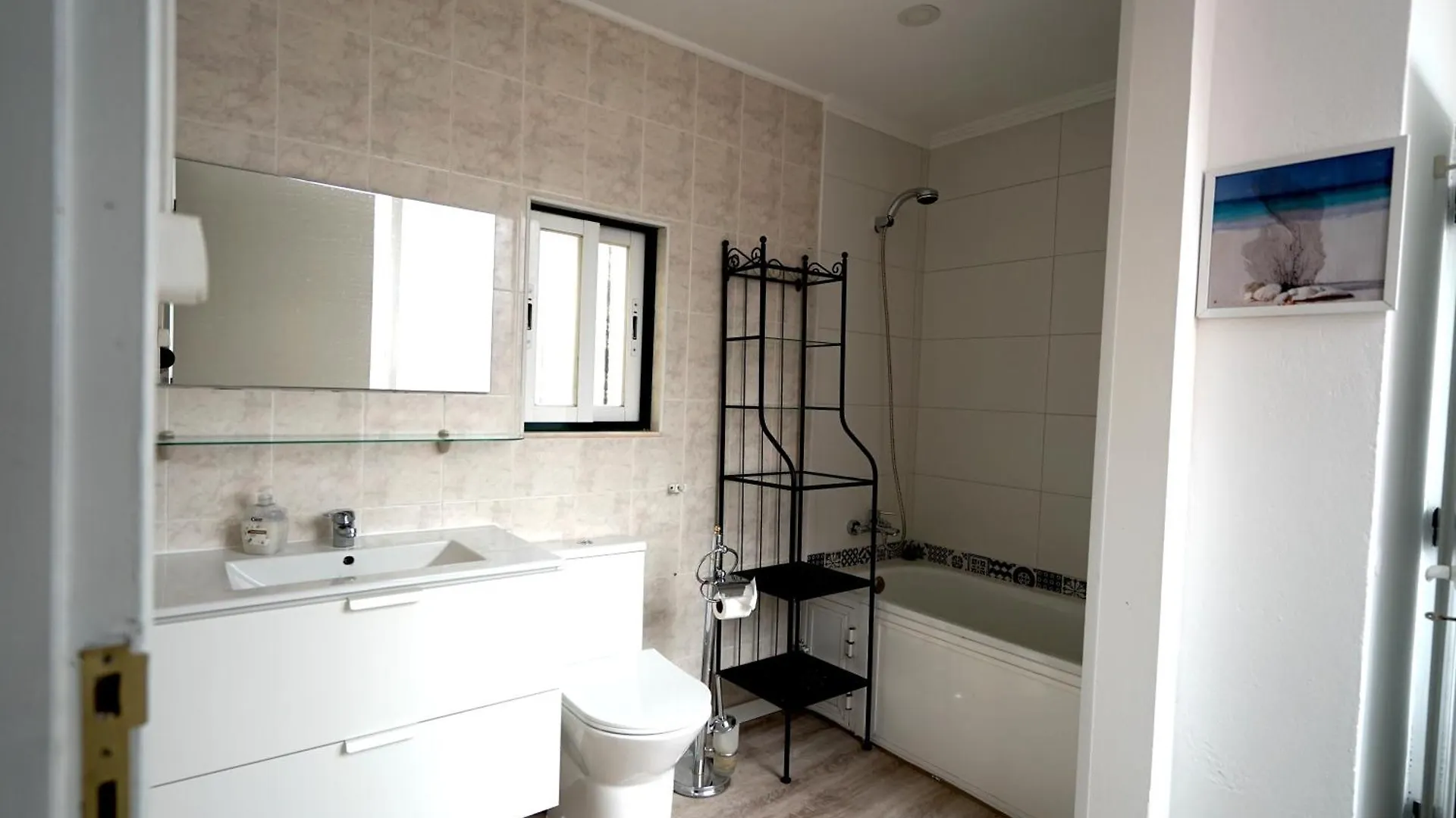Cruz Cozy Apartment 1º Lisbon
