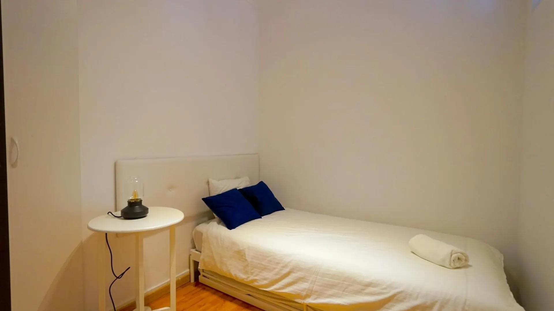 Cruz Cozy Apartment 1º Lisbon
