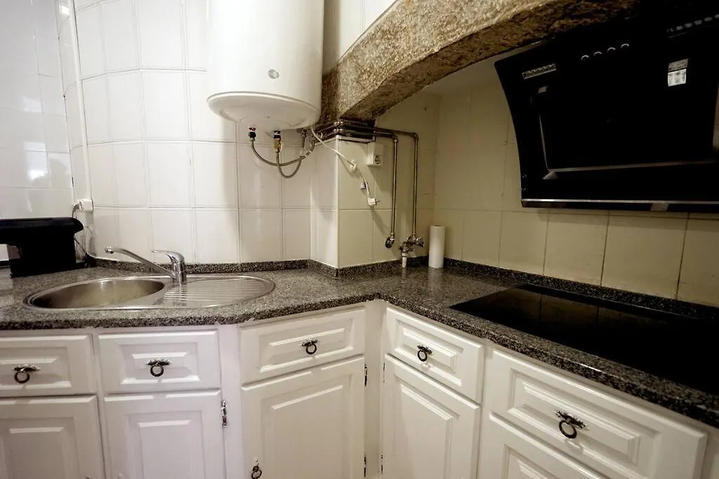 Cruz Cozy Apartment 1º Lisbon